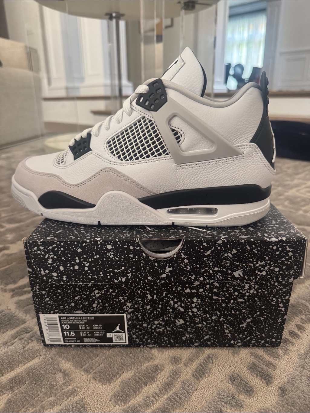 Jordan Retro 4 White Black